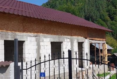 Casă cu 4 camere în Ciungetu - 2