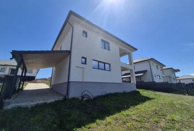 Casă cu 4 camere în Jucu - 2