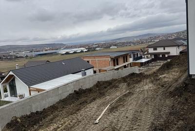 Casă cu 4 camere în Dezmir - 1