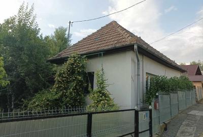 Casă cu 3 camere în Central