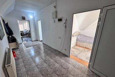 Casă individuală cu 13 camere cu Canalizare în Sud - 46