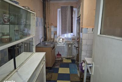 Apartament cu 3 camere semidecomandat în Dacia - 2