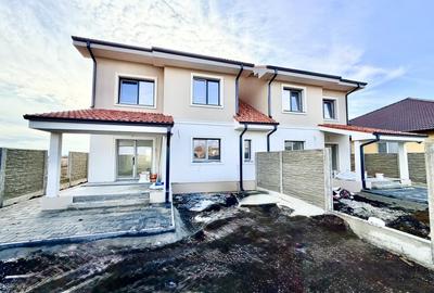 Duplex Individual 4 camere + toate utilitatile - Mosnita Noua - 1