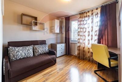 Apartament cu 2 camere decomandat, mobilat în Tractorul - 10