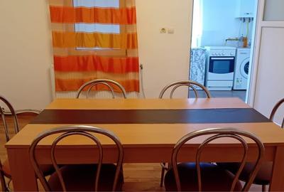 Casă cu 4 camere în Central - 1