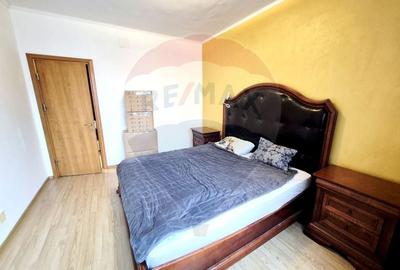 Apartament cu 3 camere de vânzare în zona Mihai Bravu - 2