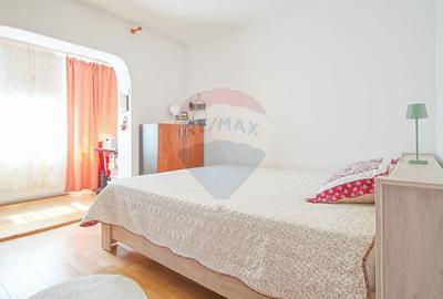 De vanzare 4 camere Racadau-zona Parcul Trandafirilor - 4