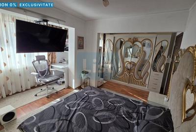 Apartament cu 3 camere decomandat, mobilat în Aluniș - 1