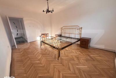 Casă cu 6 camere cu Teren 1000 Mp în Central - 14
