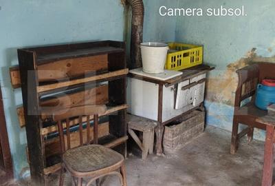 Casa cu 3 camere bucatarie si Baie 70 mp si teren de 1300mp - 2