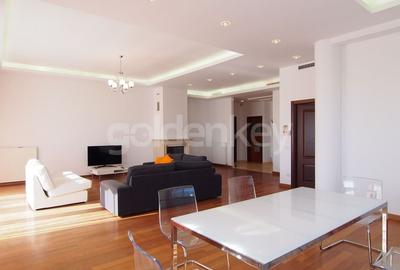 Apartament cu 4 camere si vedere panoramica spre lac - 2