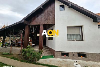 Casă cu 4 camere în Central - 2