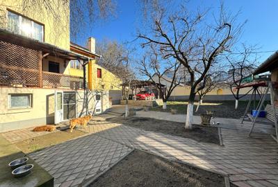 Casă individuală cu 14 camere în Șagului