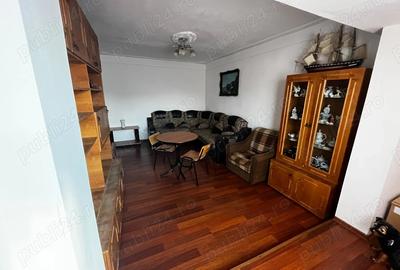 Inchiriez apartament 3 camere - 2
