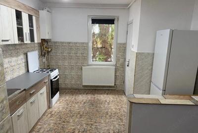 Apartament cu 2 camere decomandat în Pandurilor - 7