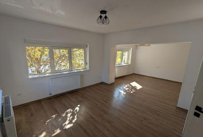 Casă cu 6 camere cu Teren 250 Mp în Unirii - 1