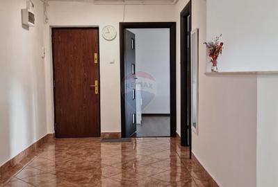 Apartament 3 camere de inchirat - Zona centrala Codlea - Comision 0% - 8