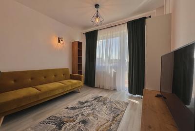 Apartament cu 2 camere semidecomandat, mobilat în Tractorul - 2