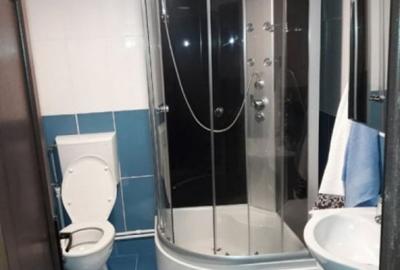 Casă cu 9 camere cu Teren 1500 Mp în Corbu - 1