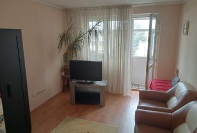 Apartament cu 3 camere decomandat în Rahova - 2