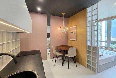 Garsonieră decomandată în Titan