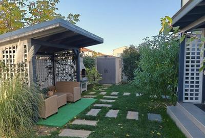 Vand casa individuala, parte dintr-un duplex - 2