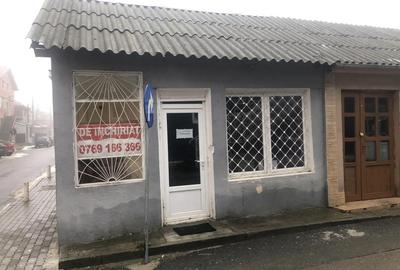 Spațiu comercial, de 26 mp, în Fetești-Gară - 2