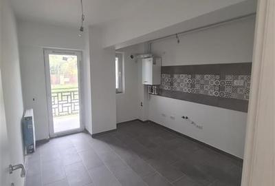 Apartament cu 2 camere decomandat în Vișani - 3