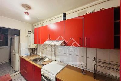 Garsoniera de vanzare in Sibiu - decomandata - cu pivnita - Etaj 1 - 1