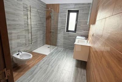 Apartament cu 4 camere în Central - 5