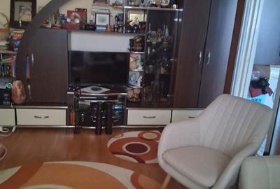 Apartament cu 2 camere semidecomandat în Micro 11 - 2