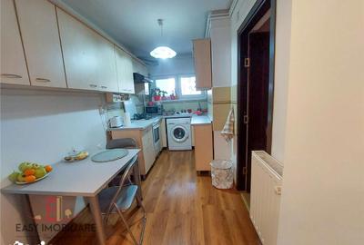Apartament cu 2 camere, mobilat în Cornișa