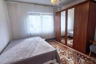 Apartament cu 2 camere decomandat, mobilat în Tractorul - 7