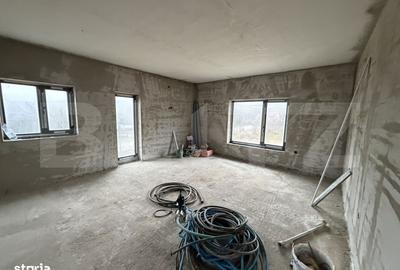 Apartament cu 4 camere decomandat în Stana - 12