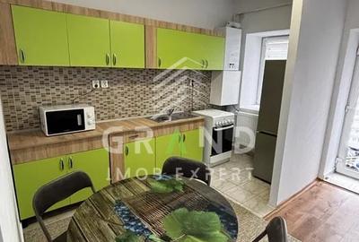 Apartament cu 3 camere decomandat în Iris