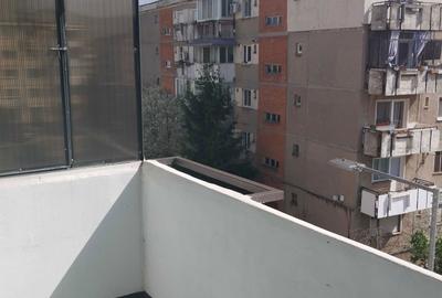 Apartament cu 2 camere decomandat în Alfa - 1