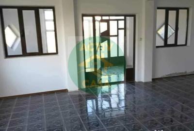 Casă cu 5 camere cu Teren 1200 Mp în Tămășeni - 4