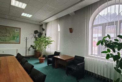 Spatiu office situat in Busteni-inchiriere - 6