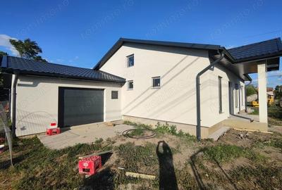 Casă cu 3 camere cu Teren 814 Mp în Sânandrei - 1