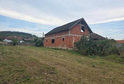 Casa loc SUMUGIU , sc 200 mp , parte veche si noua, ter 2670, sosea - 11