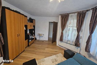 Casă cu 4 camere cu Teren 400 Mp în Central - 4