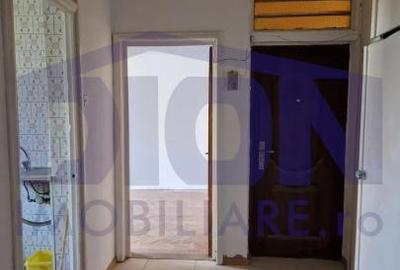 Apartament cu 3 camere decomandat în Vitan - 2