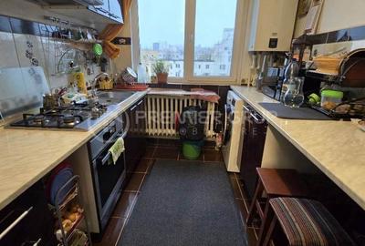 Apartament cu 2 camere semidecomandat în Podu Roș - 2