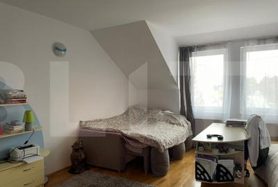 Casă cu 4 camere cu Garaj în Semicentral - 1