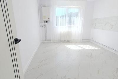 Apartament cu 2 camere decomandat în Noua - 3