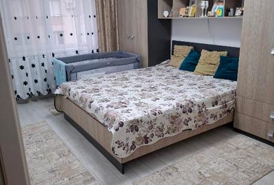 Vând Apartament 3 camere - 4