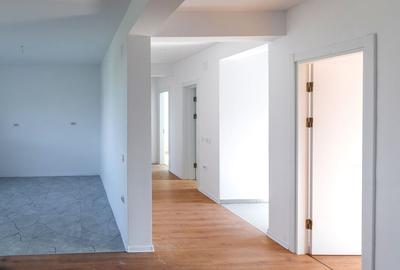 Casă cu 4 camere cu Teren 450 Mp în Central - 8