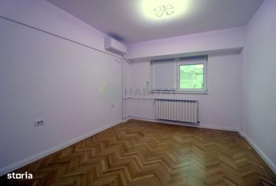 Apartament cu 4 camere, mobilat în Magheru