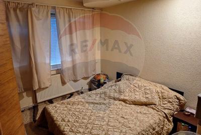 Apartament cu 3 camere Hunedoara, jud. Hunedoara - 9