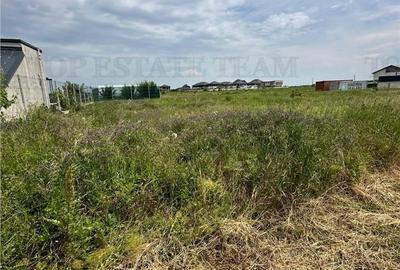 Teren de 500 mp, în Central - 1